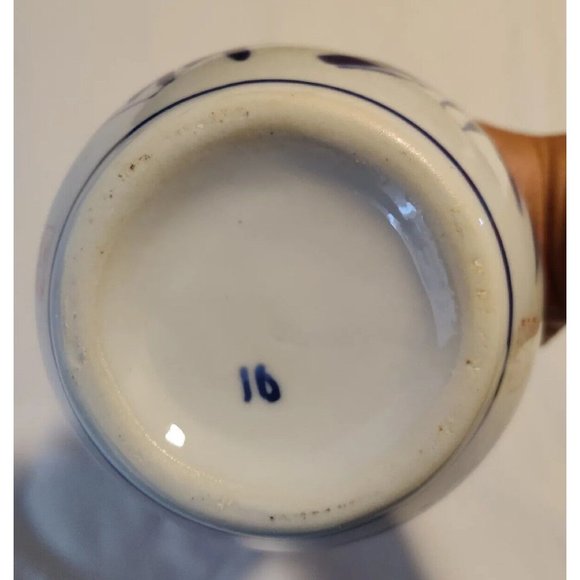 Blue & White Ceramic Chinese Vase Bamboo Calligraphy Art And Characters 5" - Picture 6 of 8